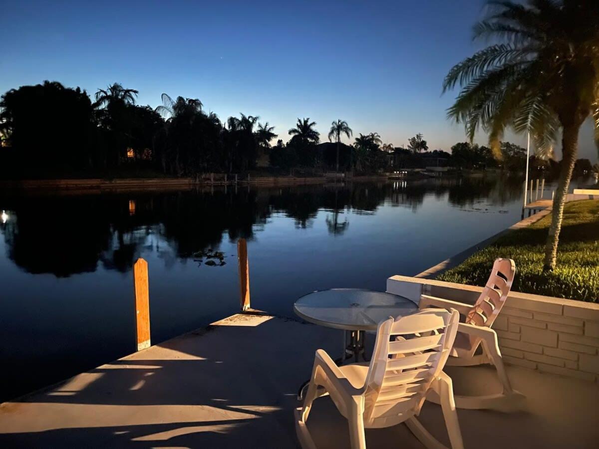 Villa Hidden Secret Waterfront Retreat Cabo Coral Exterior foto