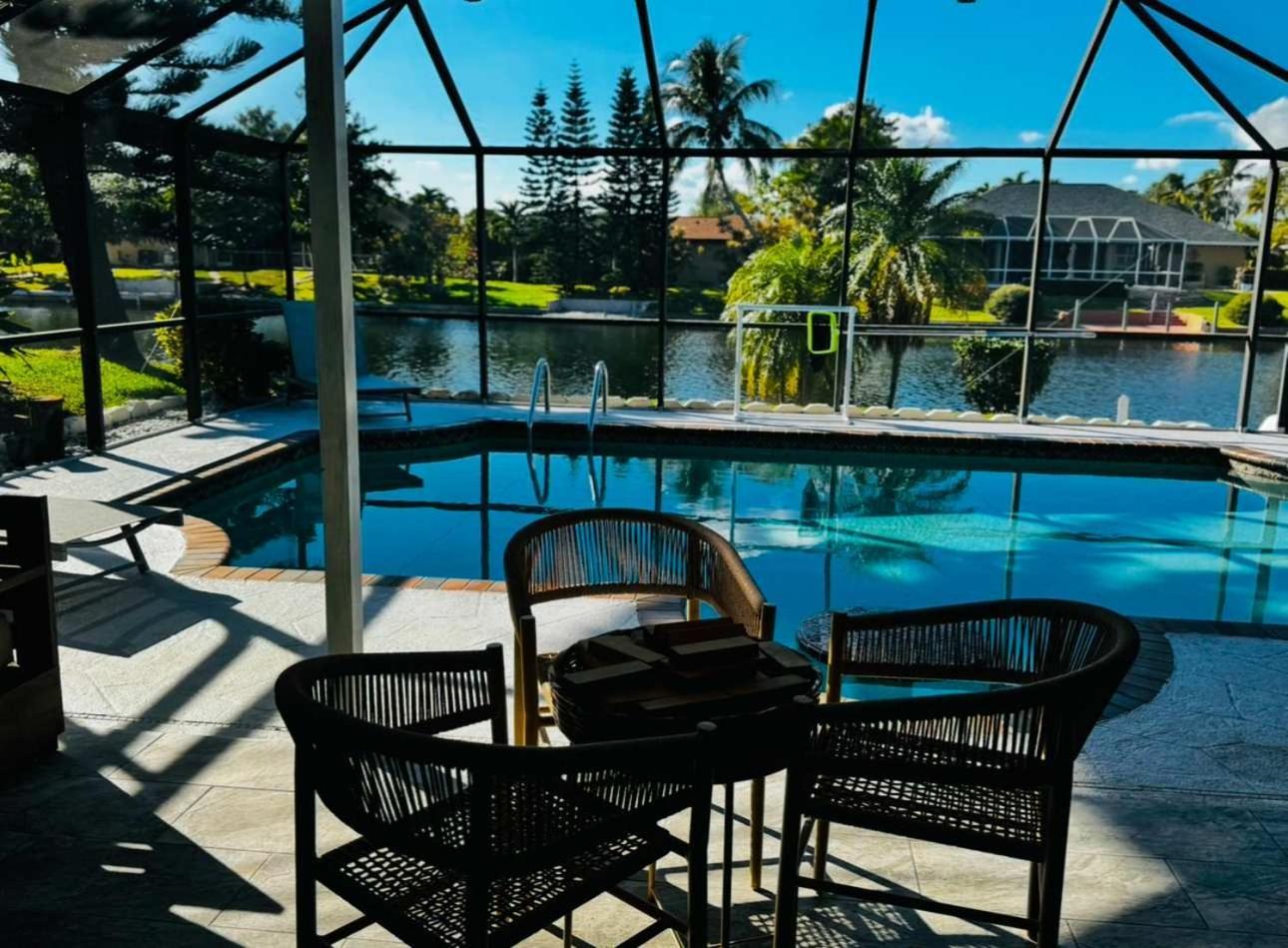 Villa Hidden Secret Waterfront Retreat Cabo Coral Exterior foto